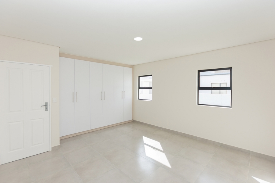 3 Bedroom Property for Sale in Brittania Beach Estate Western Cape